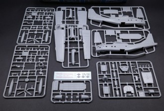 Scale model  NC/AC-123K "Provider" 