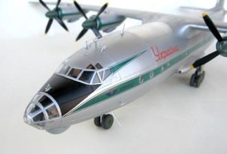 Scale model  Antonov An-10 "Ukraine"